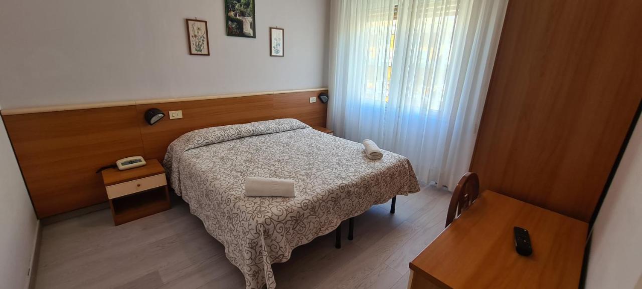 Hotel Colibri Finale Ligure Εξωτερικό φωτογραφία