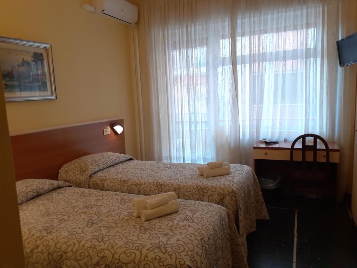 Hotel Colibri Finale Ligure Εξωτερικό φωτογραφία